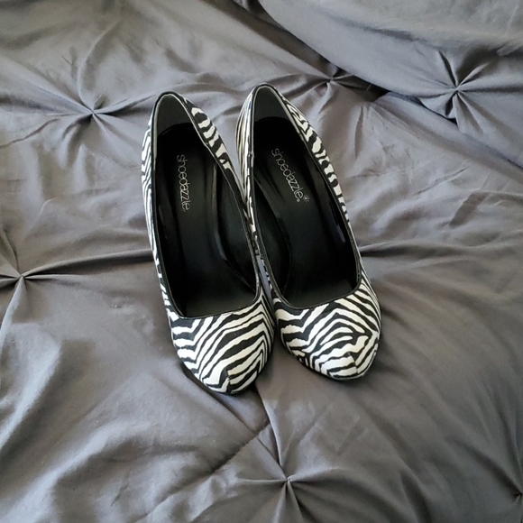 Zebra Women's heels - Picture 5 of 13
